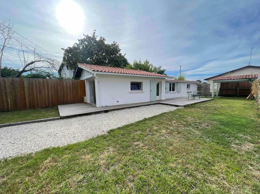 Maisonnette Avec Jardin A Ares Villa Esterno foto